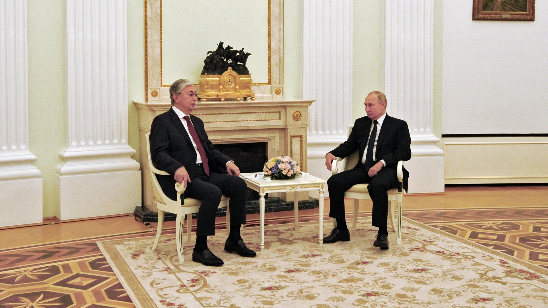 Президент России Владимир Путин и президент Казахстана Касым-Жомарт Токаев Президент России Владимир Путин и президент Казахстана Касым-Жомарт Токаев - РИА Новости, 1920, 10.02.2022