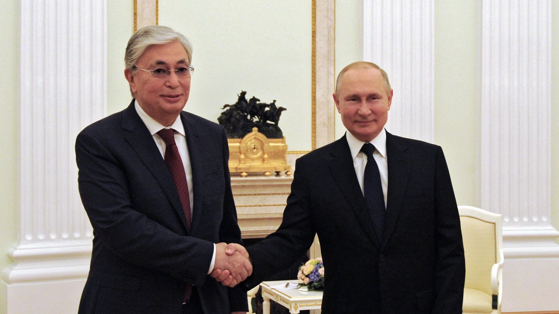 Президент России Владимир Путин и президент Казахстана Касым-Жомарт Токаев - РИА Новости, 1920, 17.05.2025
