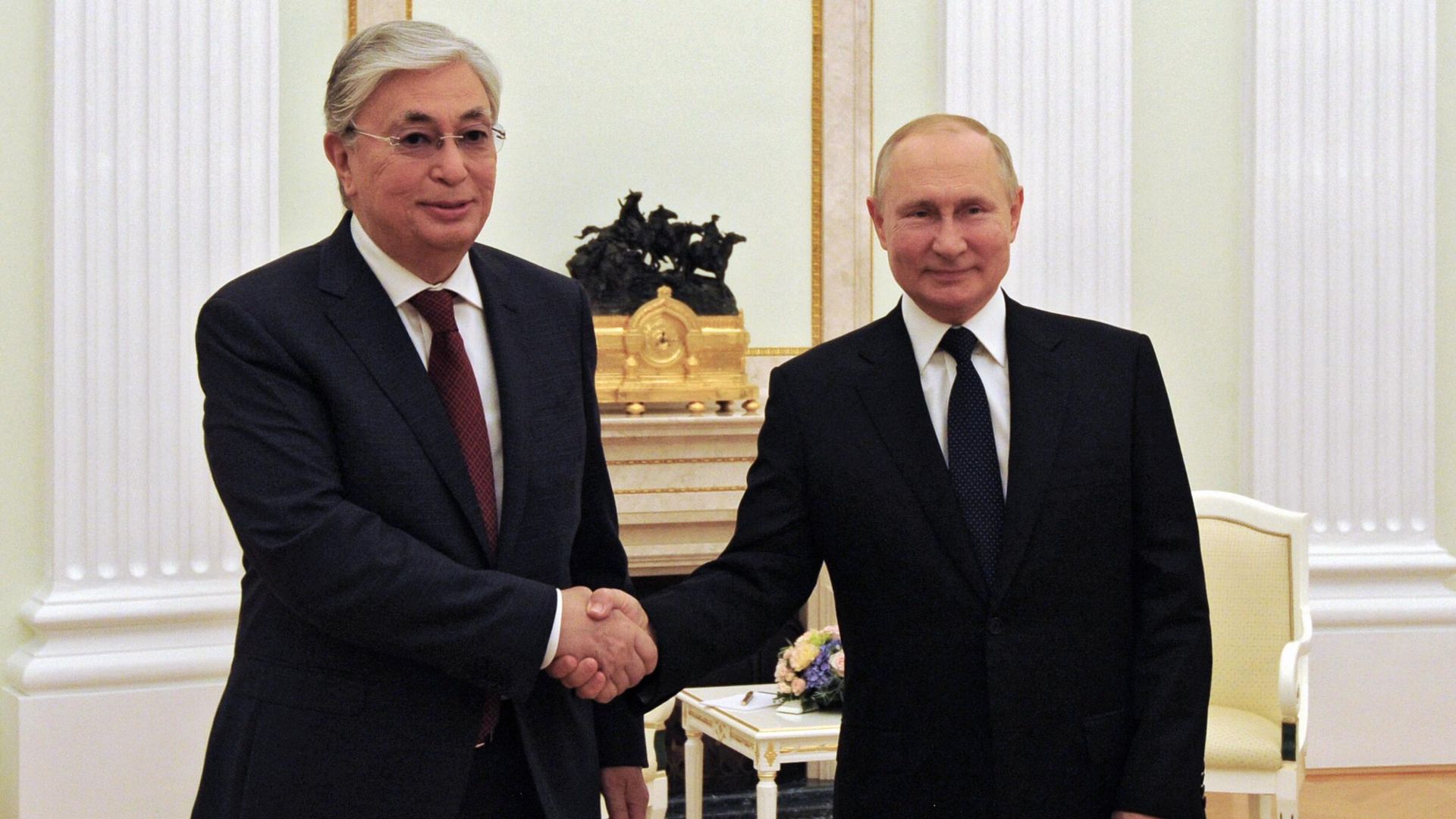 Президент России Владимир Путин и президент Казахстана Касым-Жомарт Токаев Президент России Владимир Путин и президент Казахстана Касым-Жомарт Токаев - РИА Новости, 1920, 17.05.2025