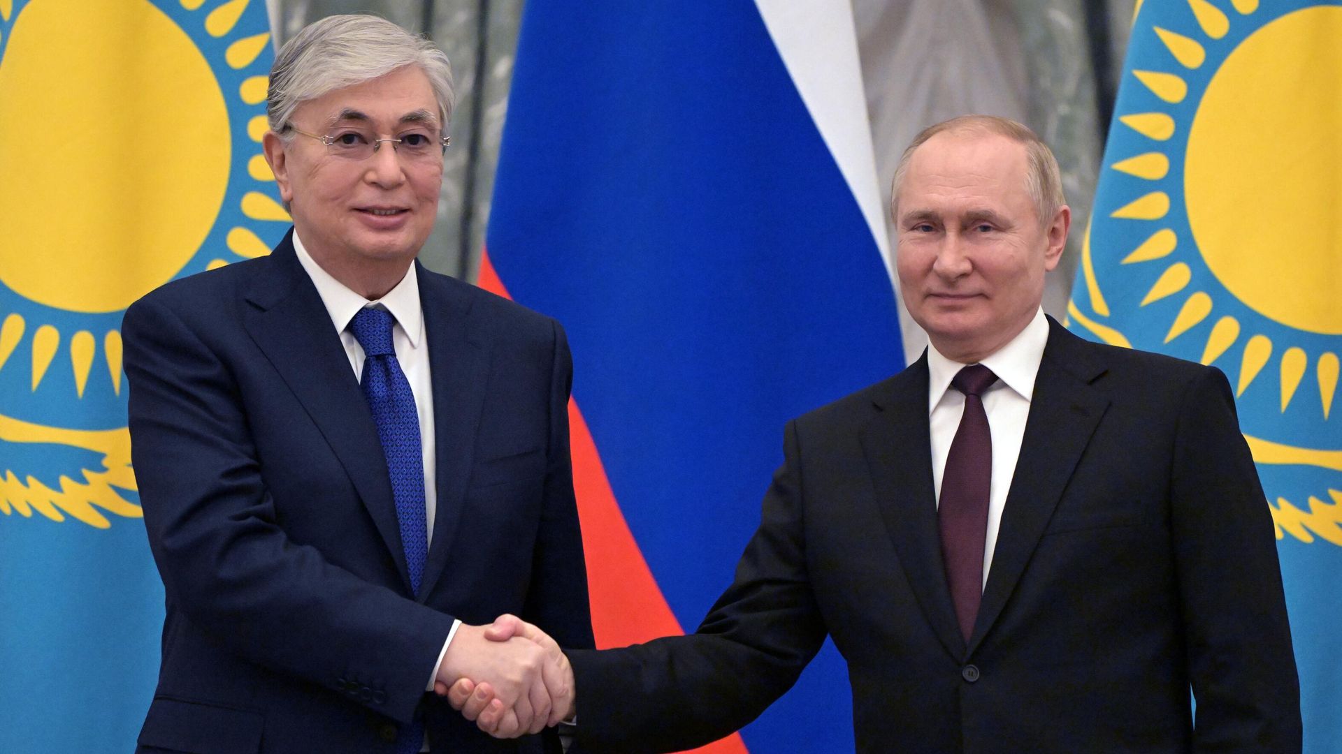 Президент России Владимир Путин и президент Казахстана Касым-Жомарт Токаев Президент России Владимир Путин и президент Казахстана Касым-Жомарт Токаев - РИА Новости, 1920, 22.10.2022