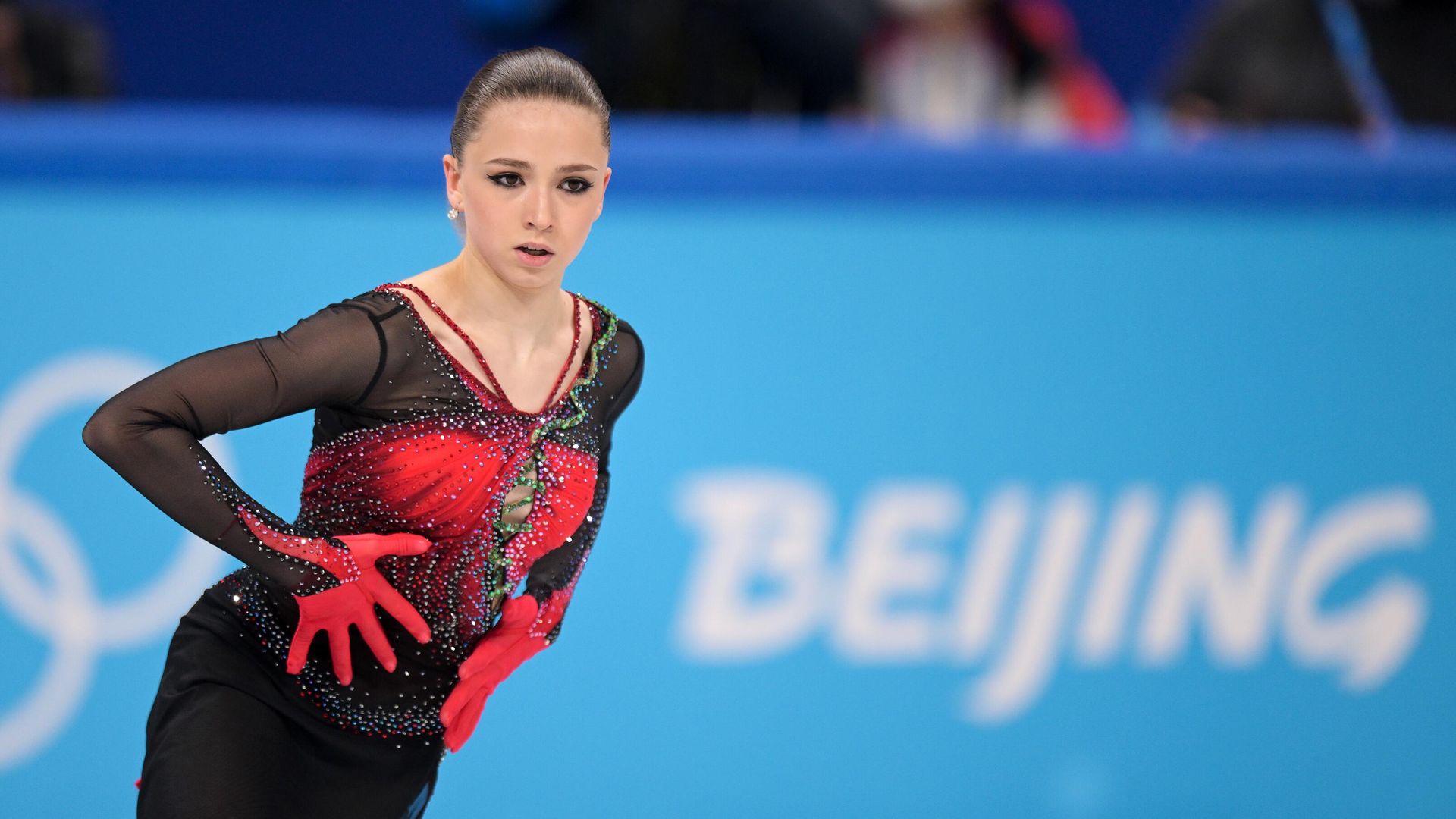 Камила Валиева выступает с произвольной программой в женском одиночном катании командных соревнований по фигурному катанию на XXIV зимних Олимпийских играх в Пекине Камила Валиева выступает с произвольной программой в женском одиночном катании командных соревнований по фигурному катанию на XXIV зимних Олимпийских играх в Пекине - РИА Новости, 1920, 11.02.2022