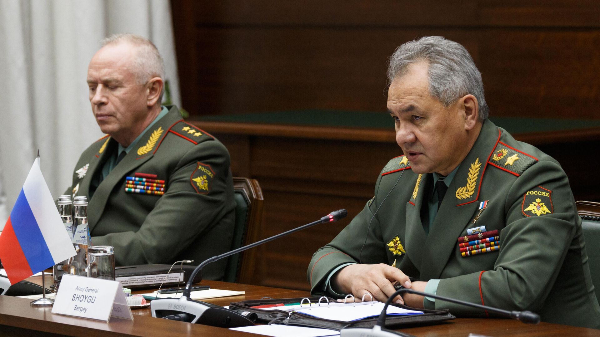 Министр обороны России Сергей Шойгу во время встречи с министром обороны Великобритании Беном Уоллесом в Москве Министр обороны России Сергей Шойгу во время встречи с министром обороны Великобритании Беном Уоллесом в Москве - РИА Новости, 1920, 11.02.2022