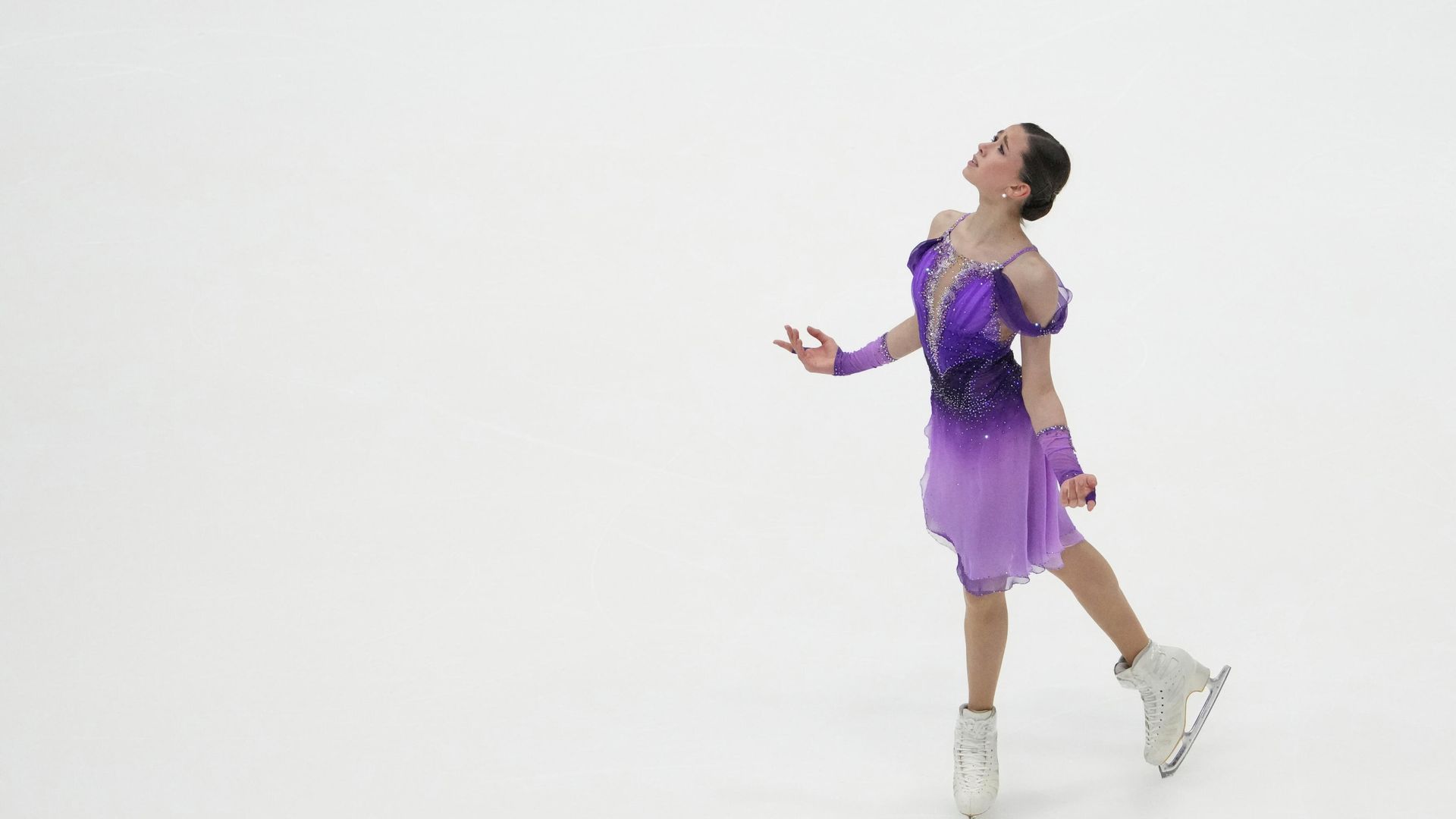 Камила Валиева выступает с короткой программой в одиночном катании на чемпионате Европы в Таллине - РИА Новости, 1920, 13.02.2022