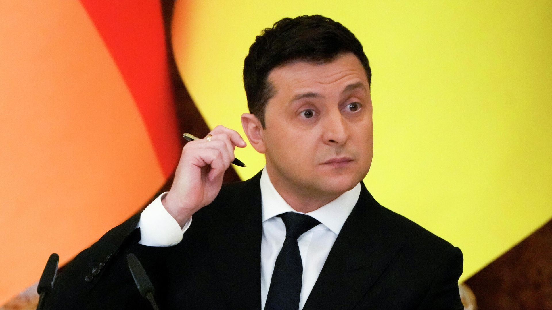 Президент Украины Владимир Зеленский Президент Украины Владимир Зеленский - РИА Новости, 1920, 19.02.2022