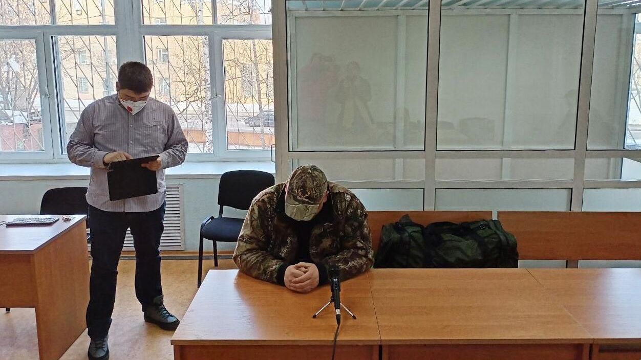 Бывший начальник 1-го управления Главного управления связи Минобороны РФ генерал-майор Александр Оглоблин в Московском гарнизонном военном суде Бывший начальник 1-го управления Главного управления связи Минобороны РФ генерал-майор Александр Оглоблин в Московском гарнизонном военном суде - РИА Новости, 1920, 17.03.2025