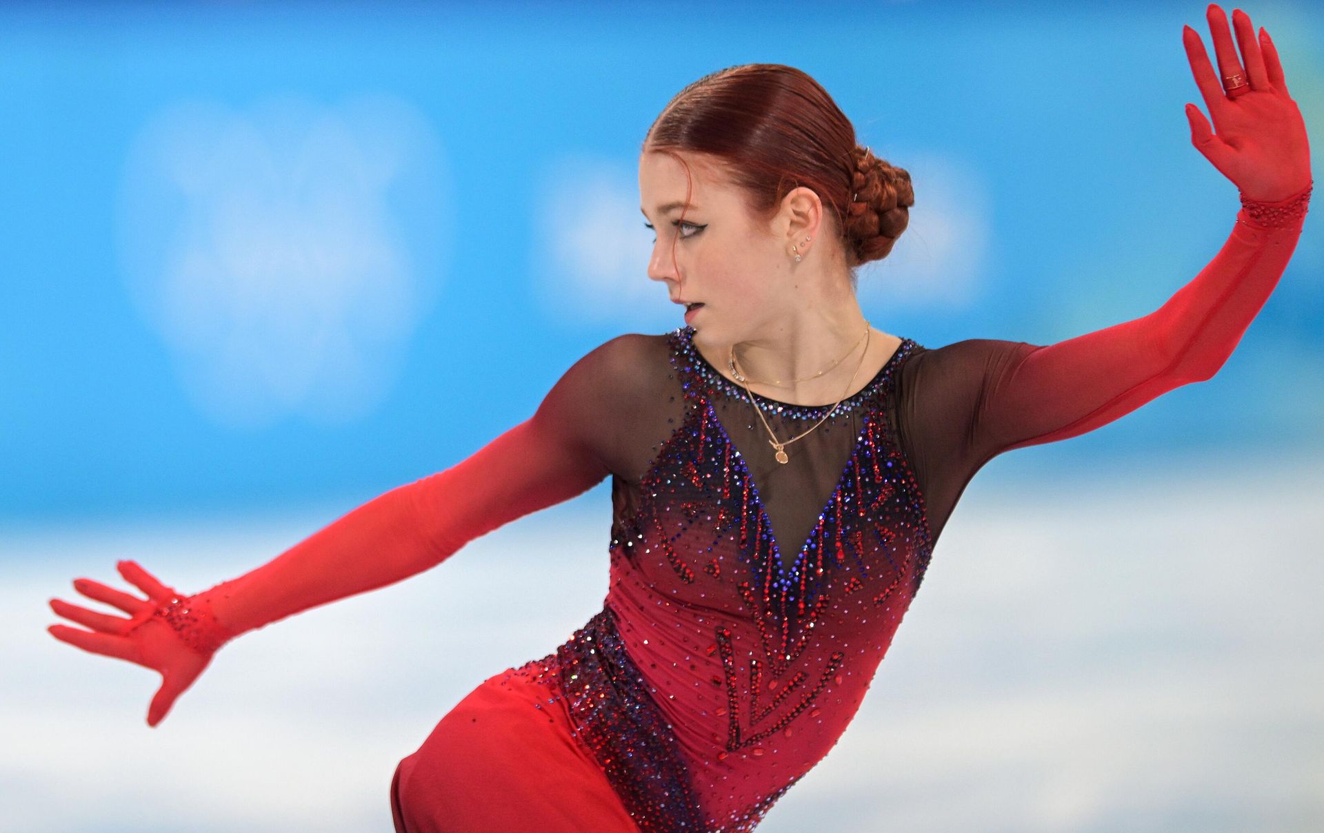 Александра Трусова выступает с короткой программой на соревнованиях по фигурному катанию на XXIV зимних Олимпийских играх в Пекине Александра Трусова выступает с короткой программой на соревнованиях по фигурному катанию на XXIV зимних Олимпийских играх в Пекине - РИА Новости, 1920, 15.02.2022