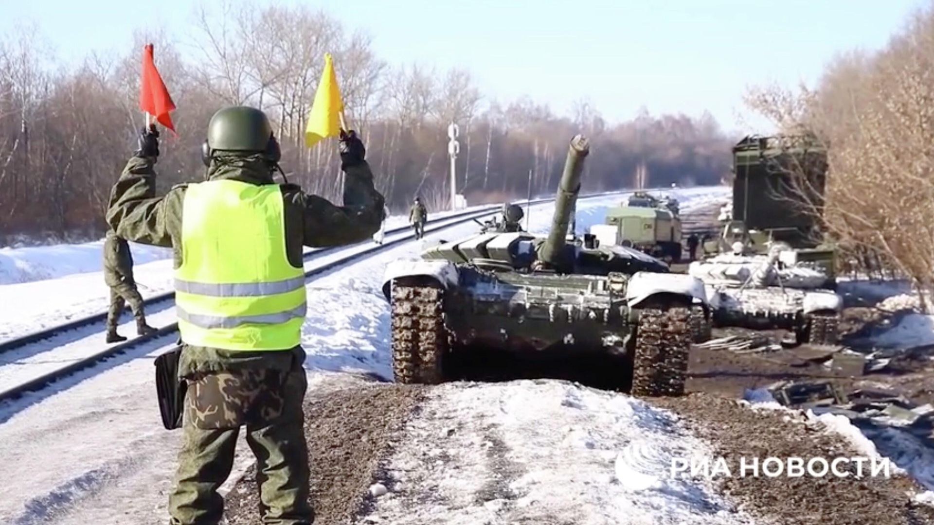Возвращение в пункты постоянной дислокации подразделений Западного военного округа. Кадр видео Возвращение в пункты постоянной дислокации подразделений Западного военного округа. Кадр видео - РИА Новости, 1920, 16.02.2022