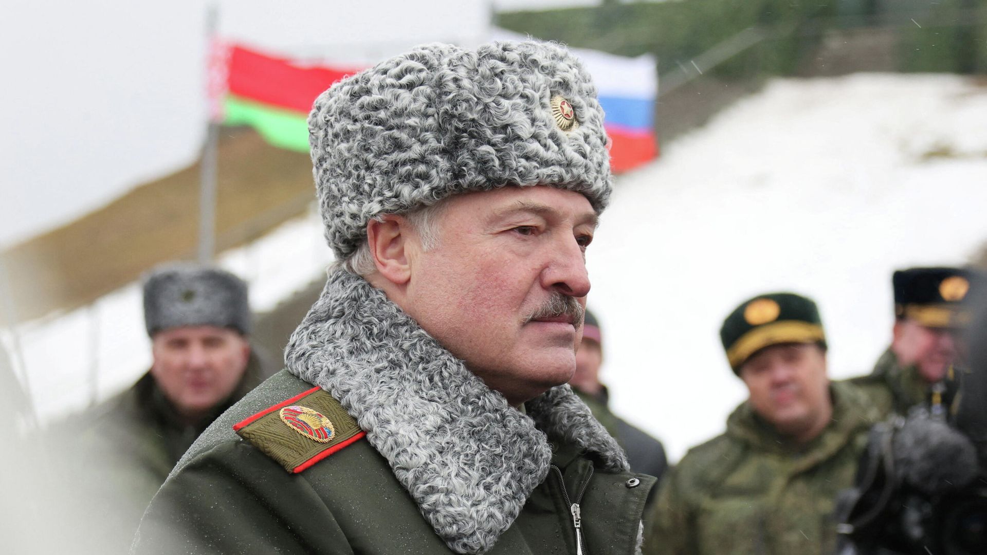 Президент Белоруссии Александр Лукашенко на полигоне Осиповичский во время совместных учений России и Белоруссии Союзная решимость-2022 - РИА Новости, 1920, 17.02.2022