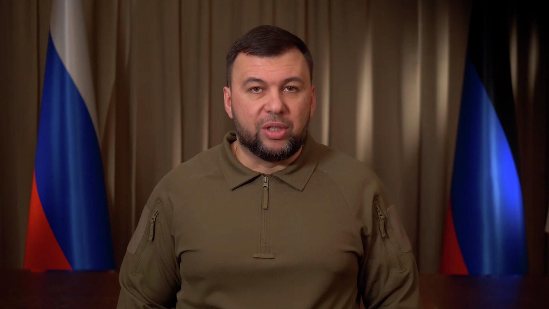 Мы защитим Донбасс – глава ДНР Денис Пушилин объявил всеобщую мобилизацию в республике Мы защитим Донбасс – глава ДНР Денис Пушилин объявил всеобщую мобилизацию в республике - РИА Новости, 1920, 19.02.2022