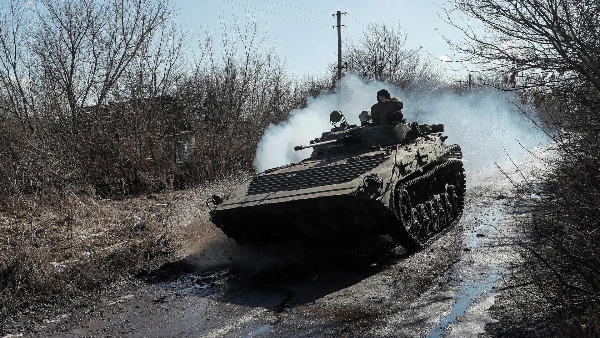 Украинские военнослужащие на линии соприкосновения в Донецкой области Украинские военнослужащие на линии соприкосновения в Донецкой области - РИА Новости, 1920, 23.02.2022