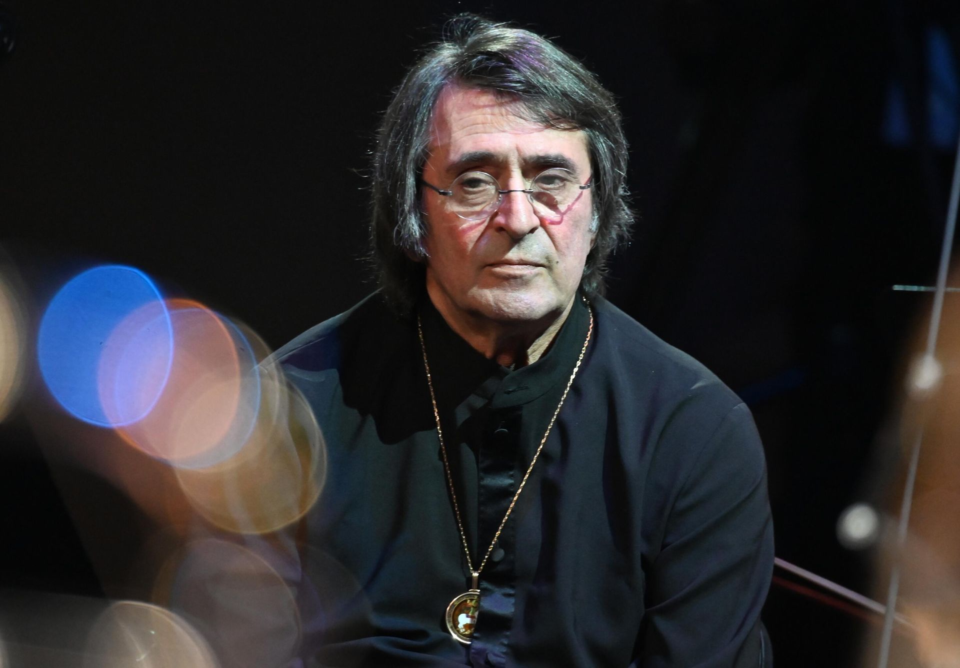 Артистический директор фестиваля, дирижер Юрий Башмет во время выступления на совместном концерте Симфонического оркестра Юрия Башмета и Московского джазового оркестра Игоря Бутмана в рамках XV Зимнего международного фестиваля искусств в Сочи. Артистический директор фестиваля, дирижер Юрий Башмет во время выступления на совместном концерте Симфонического оркестра Юрия Башмета и Московского джазового оркестра Игоря Бутмана в рамках XV Зимнего международного фестиваля искусств в Сочи. - РИА Новости, 1920, 21.02.2022