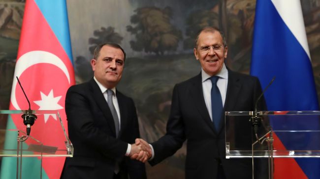 Министр иностранных дел РФ Сергей Лавров и министр иностранных дел Азербайджана Джейхун Байрамов