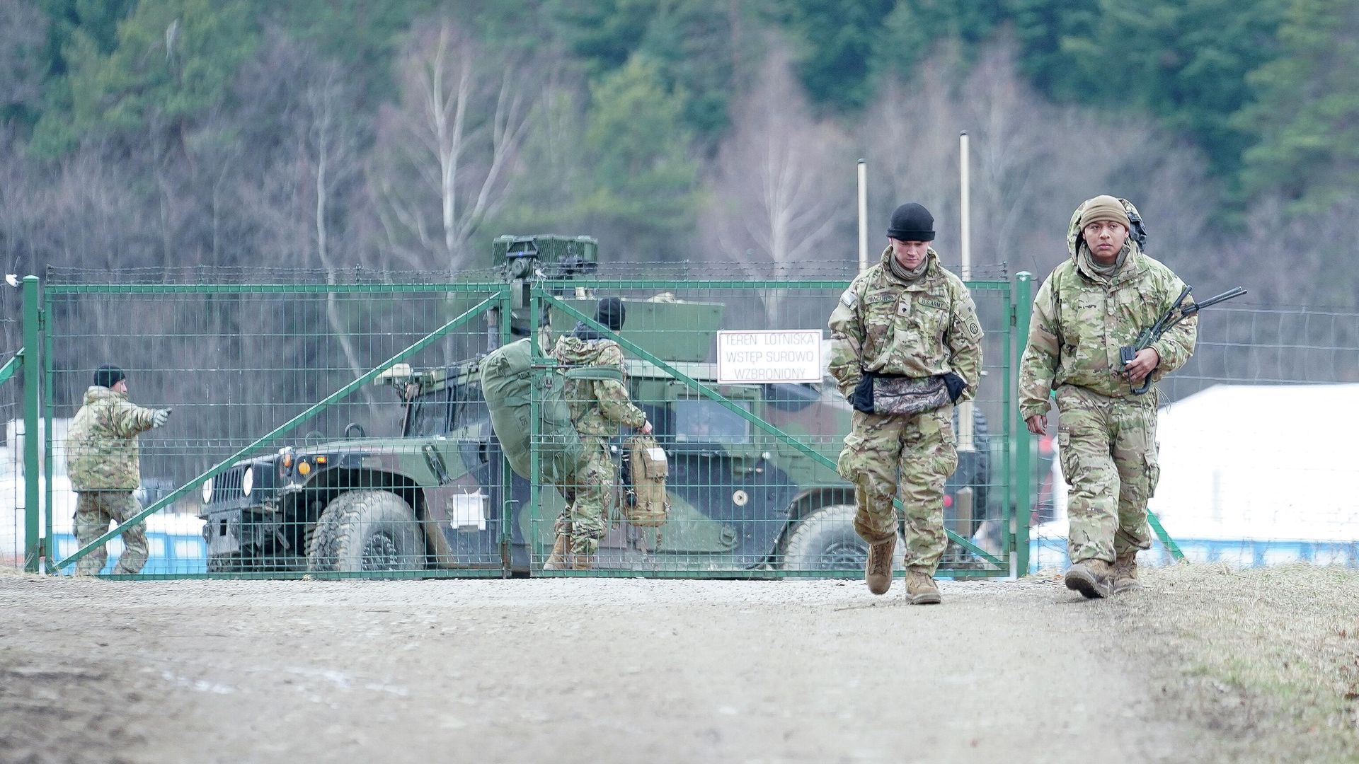 Военнослужащие армии США разбивают лагерь на польско-украинской границе. 21 февраля 2022 года Военнослужащие армии США разбивают лагерь на польско-украинской границе. 21 февраля 2022 года - РИА Новости, 1920, 22.02.2022
