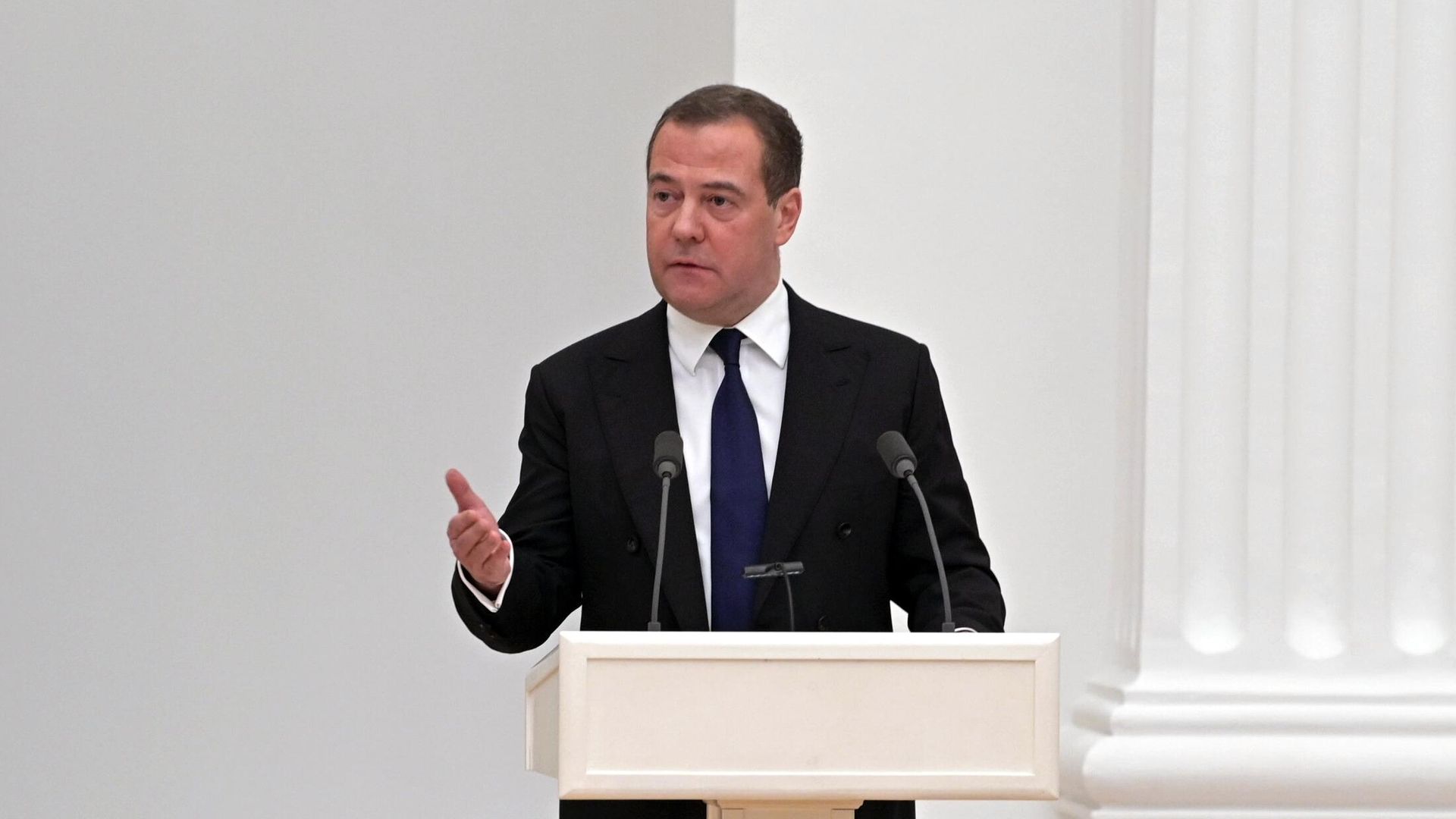 Заместитель председателя Совета безопасности РФ Дмитрий Медведев Заместитель председателя Совета безопасности РФ Дмитрий Медведев - РИА Новости, 1920, 22.08.2022