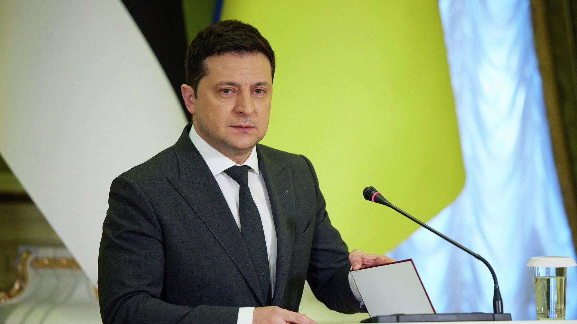Президент Украины Владимир Зеленский Президент Украины Владимир Зеленский - РИА Новости, 1920, 26.02.2022