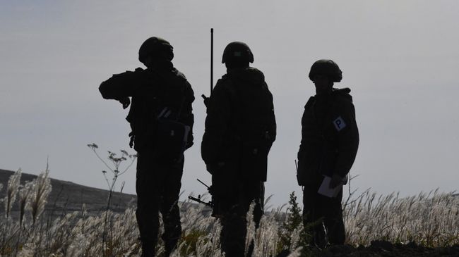 Российские военнослужащие Российские военнослужащие