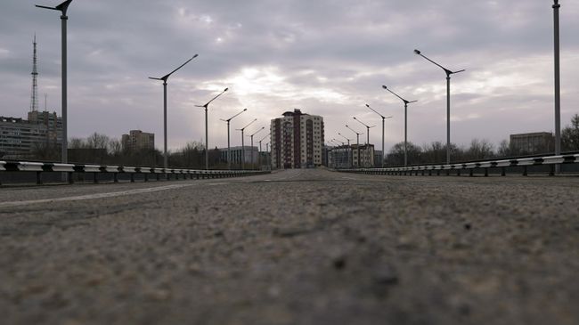 Автомобильная эстакада в районе железнодорожного вокзала Луганска