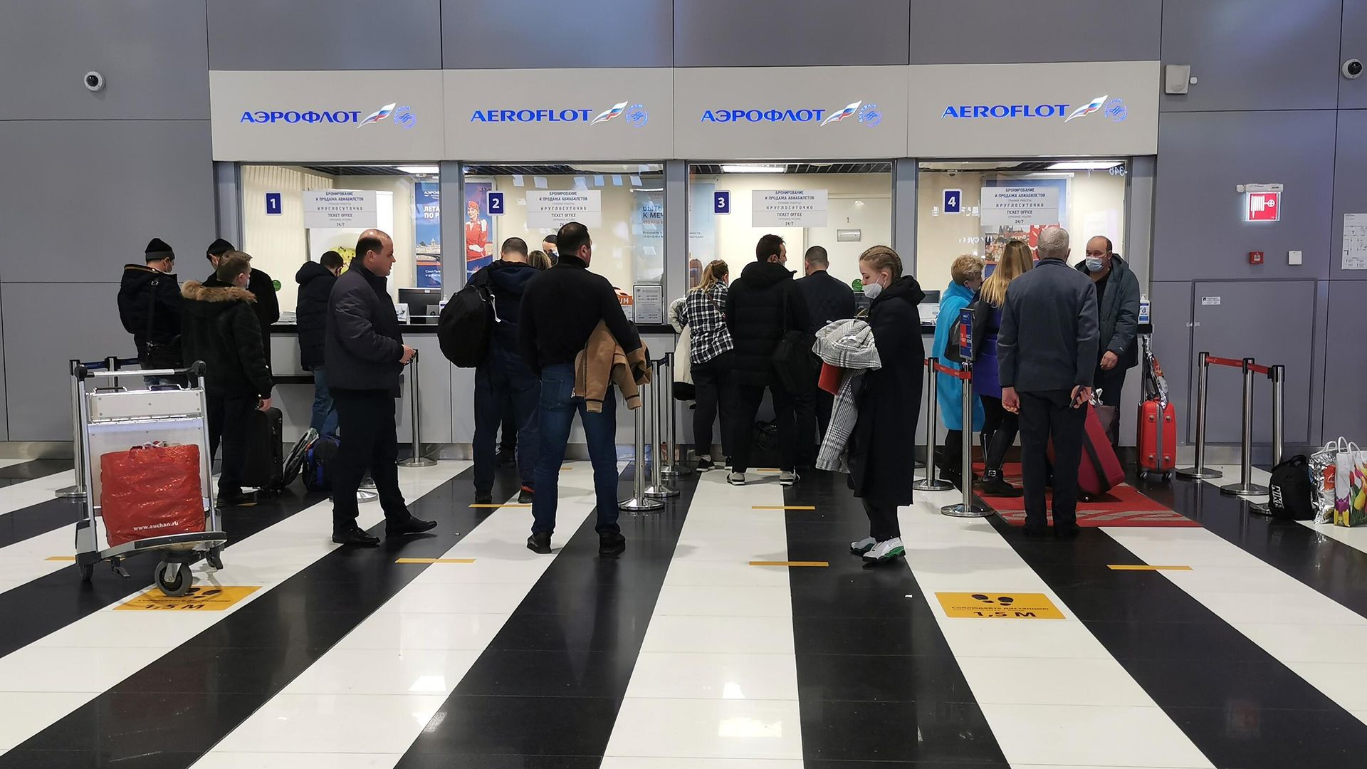 Стойка регистрации в аэропорту Шереметьево в Москве Стойка регистрации в аэропорту Шереметьево в Москве - РИА Новости, 1920, 25.02.2022
