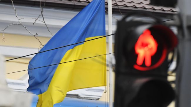 Флаг у здания Генерального консульства Украины в Ростове-на-Дону Флаг у здания Генерального консульства Украины в Ростове-на-Дону