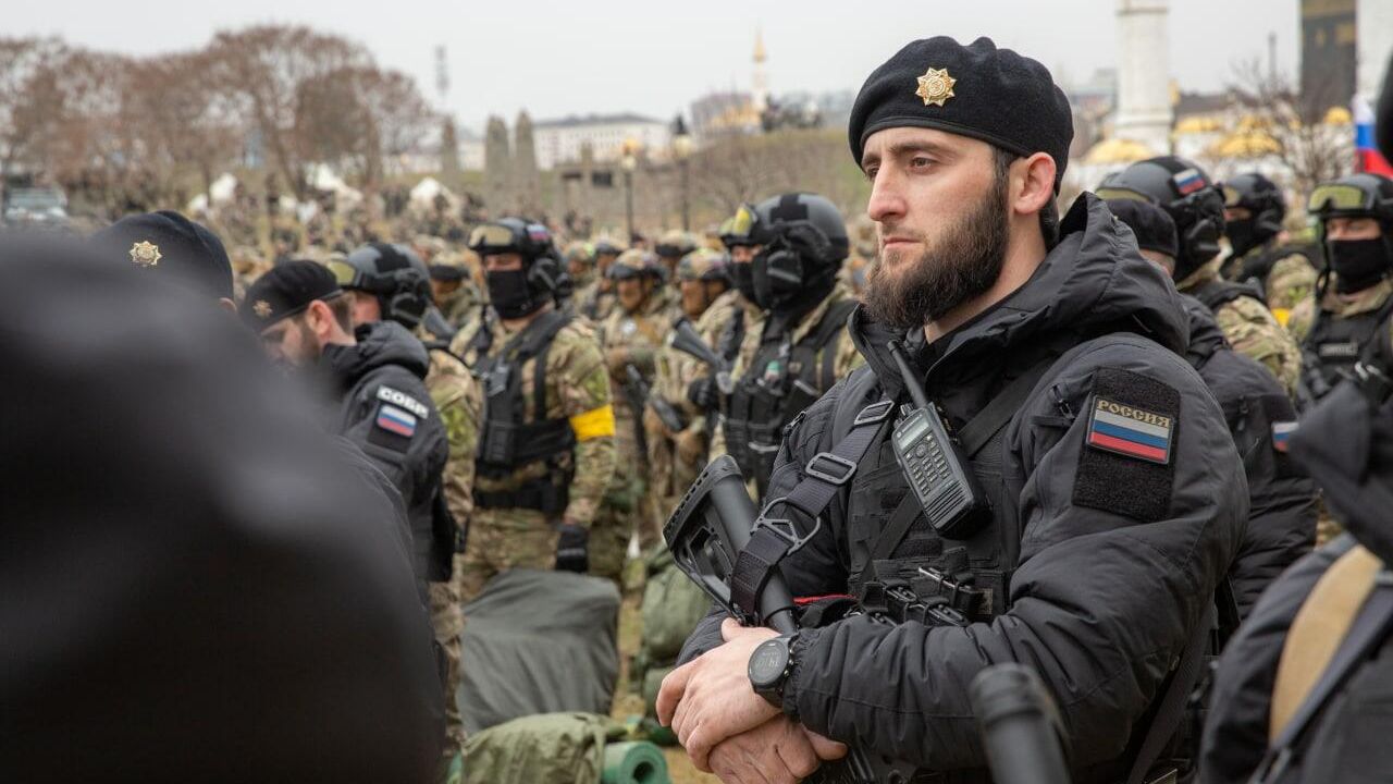 Военнослужащие РФ во время напутственного слова главы Чеченской Республики Рамзана Кадырова в Грозном Военнослужащие РФ во время напутственного слова главы Чеченской Республики Рамзана Кадырова в Грозном - РИА Новости, 1920, 19.03.2022