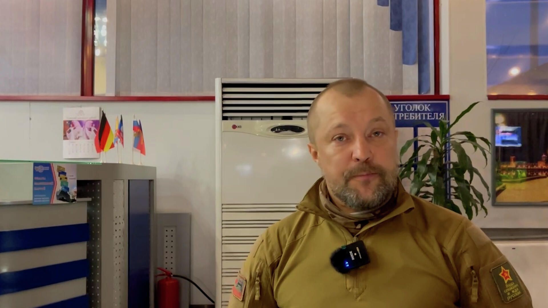 Тактика выжженной земли – ополченец ДНР рассказал, зачем ВСУ стреляют по мирным жителям Тактика выжженной земли – ополченец ДНР рассказал, зачем ВСУ стреляют по мирным жителям - РИА Новости, 1920, 26.02.2022