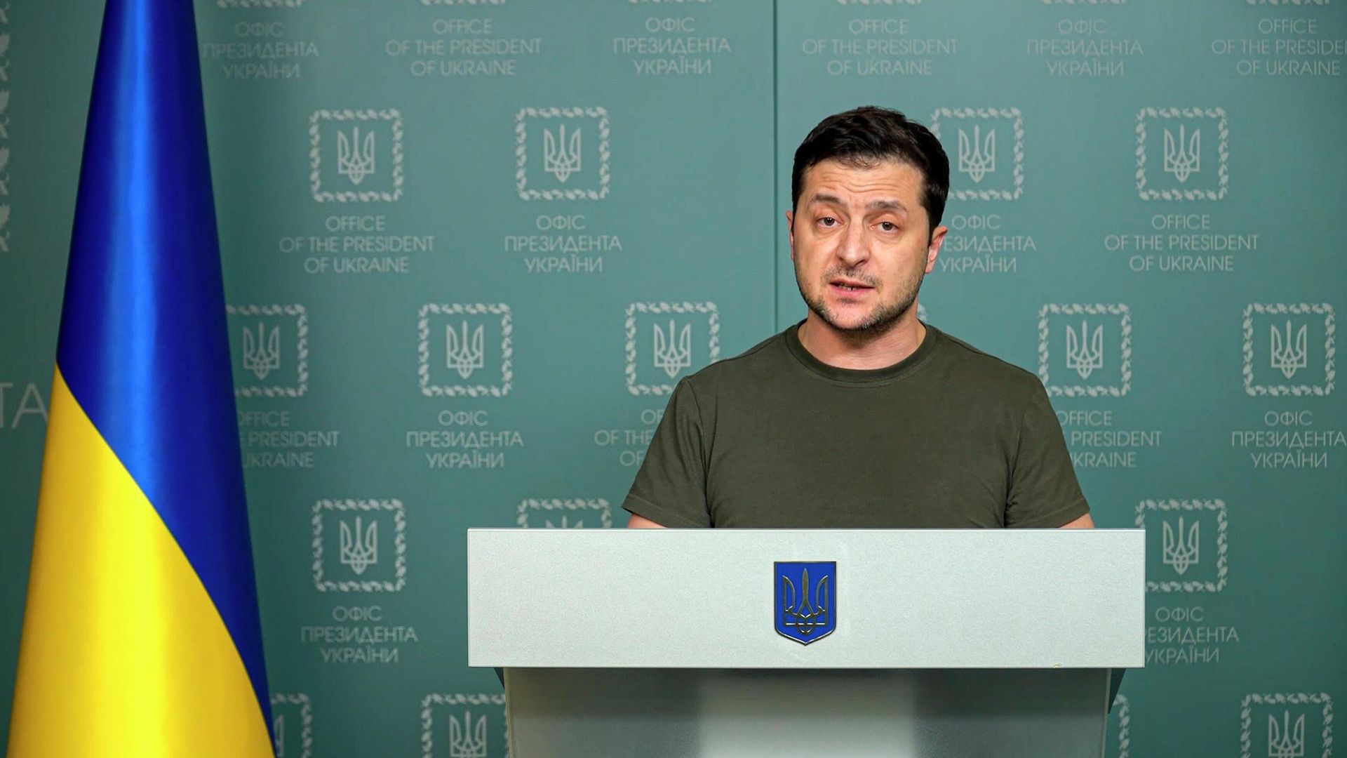 Президент Украины Владимир Зеленский во время брифинга в Киеве Президент Украины Владимир Зеленский во время брифинга в Киеве - РИА Новости, 1920, 28.02.2022