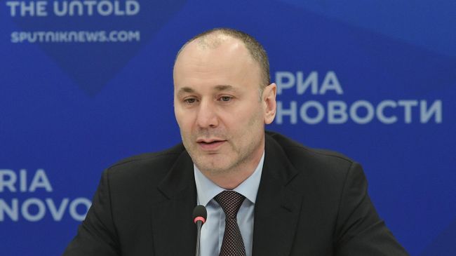 Руководитель Федеральной службы по надзору в сфере образования и науки Анзор Музаев во время онлайн-конференции, посвященной введению новой модели аккредитации образовательной деятельности