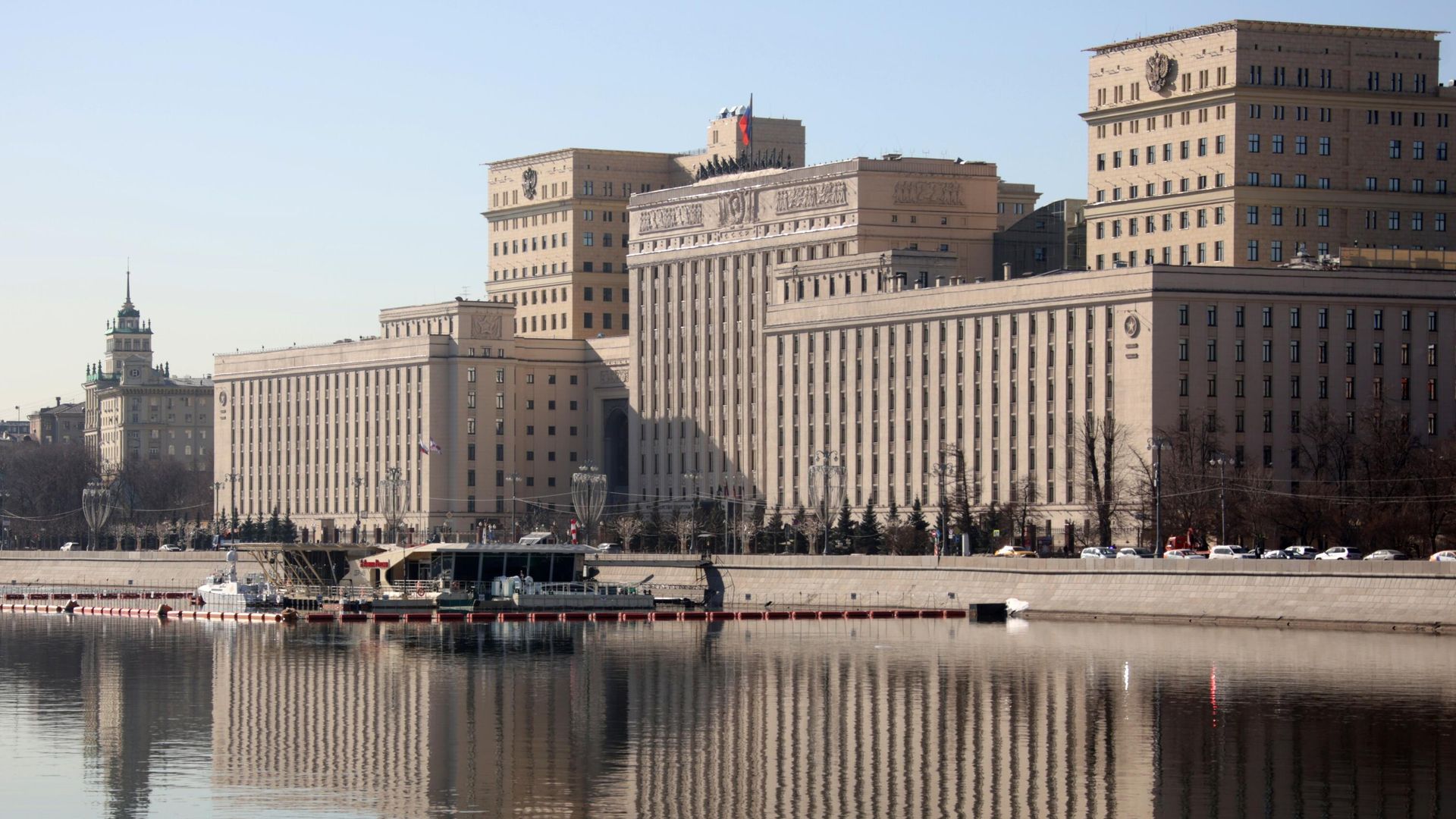 Здание Министерства обороны Российской Федерации на Фрунзенской набережной в Москве Здание Министерства обороны Российской Федерации на Фрунзенской набережной в Москве - РИА Новости, 1920, 02.03.2022