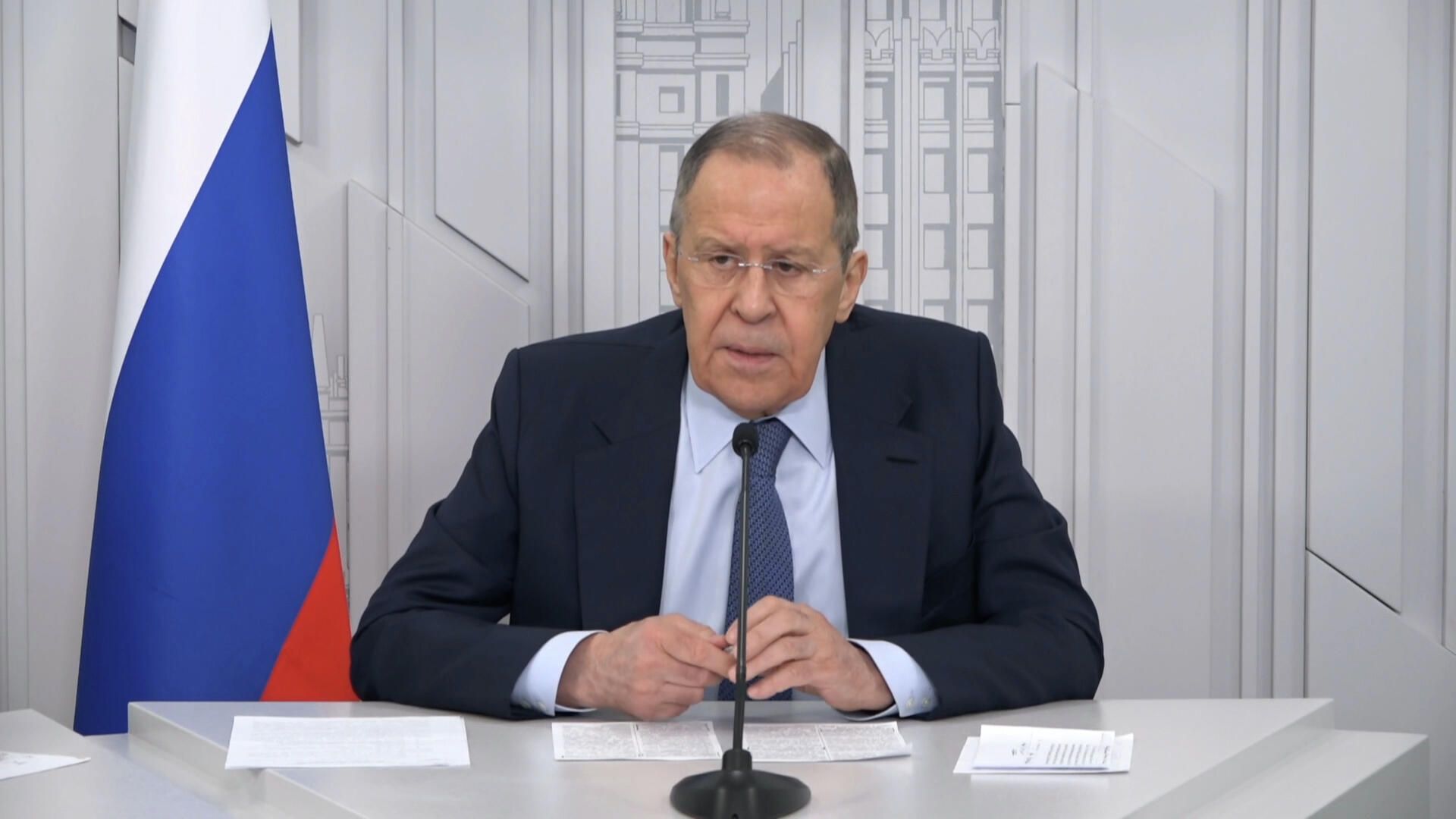 Лавров Как вы вели себя все эти восемь лет, когда таких девочек, женщин убивали тысячами на Донбассе? Лавров Как вы вели себя все эти восемь лет, когда таких девочек, женщин убивали тысячами на Донбассе? - РИА Новости, 1920, 03.03.2022