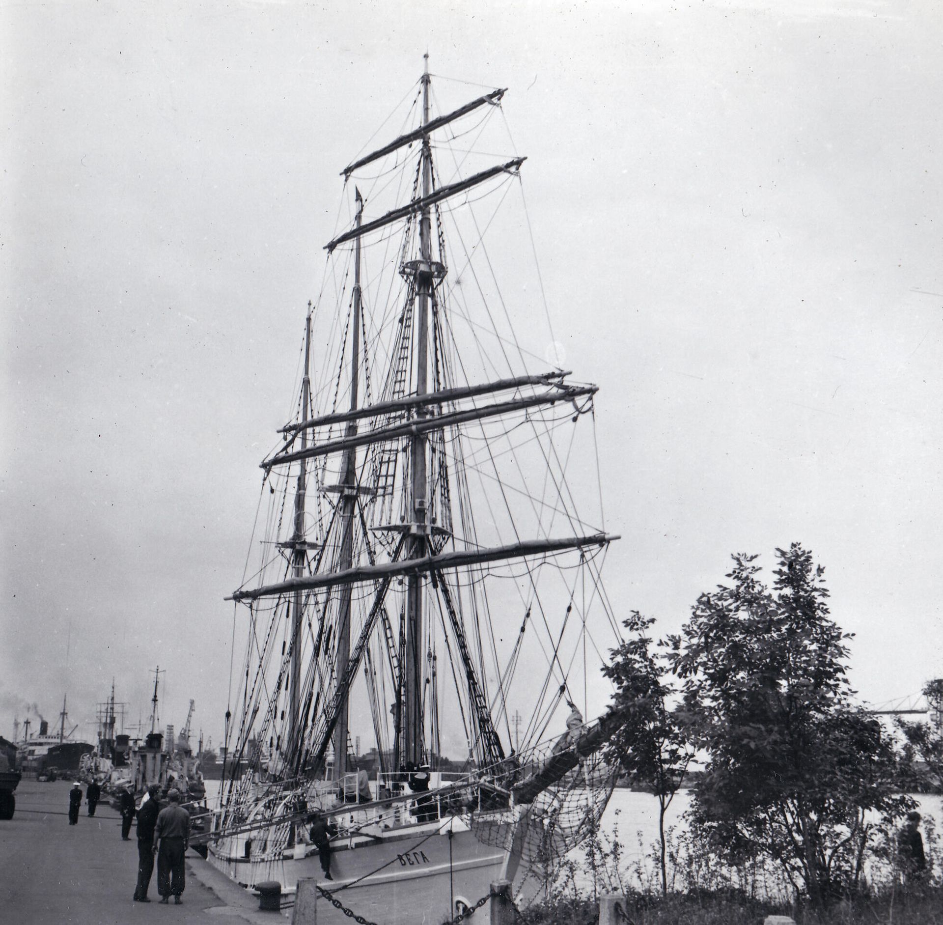 п/с Вега в Ленинградском порту - РИА Новости, 1920, 05.03.2022
