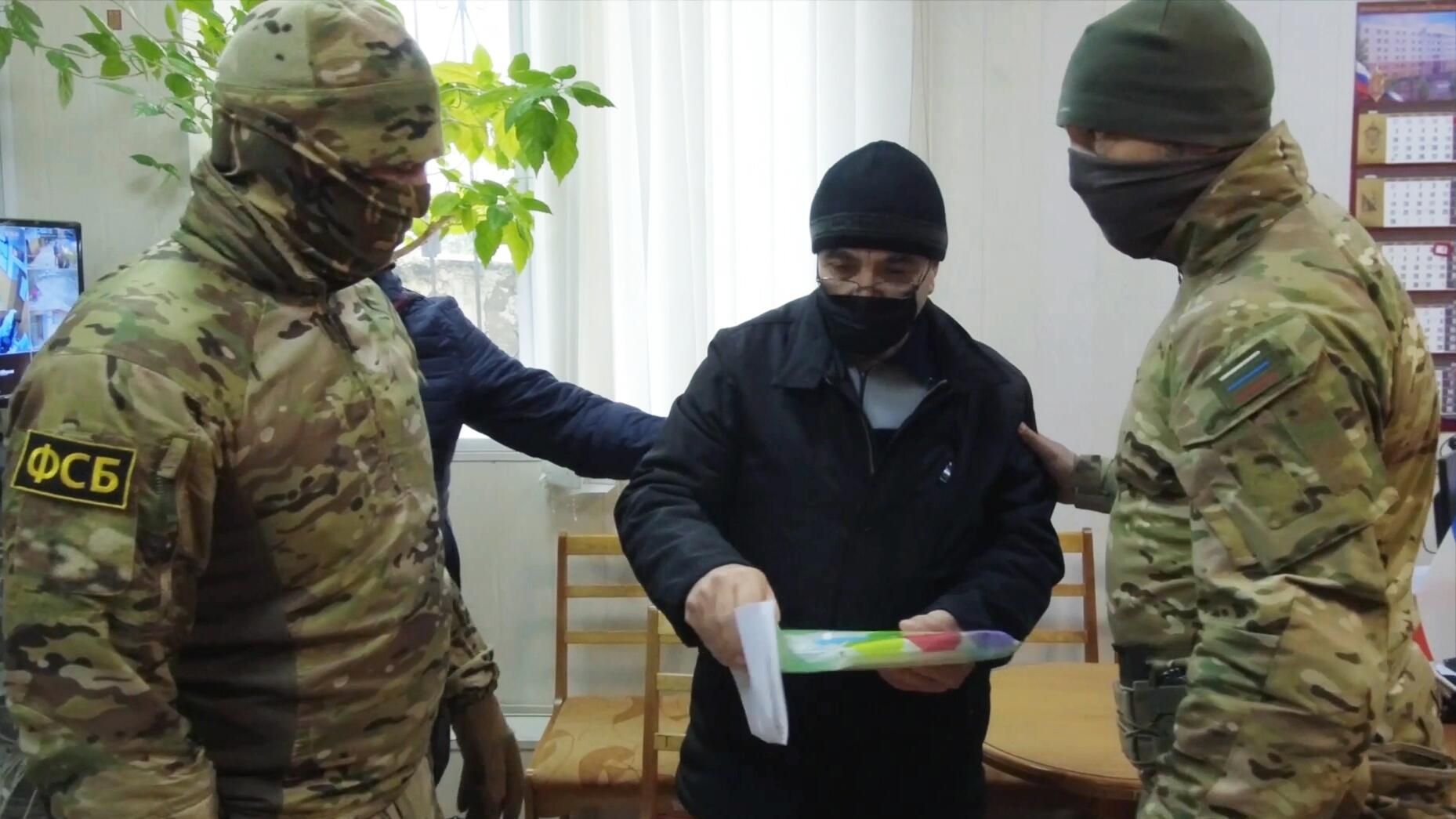ФСБ РФ задержала украинского боевика из Крымско-татарского батальона ФСБ РФ задержала украинского боевика из Крымско-татарского батальона - РИА Новости, 1920, 05.03.2022