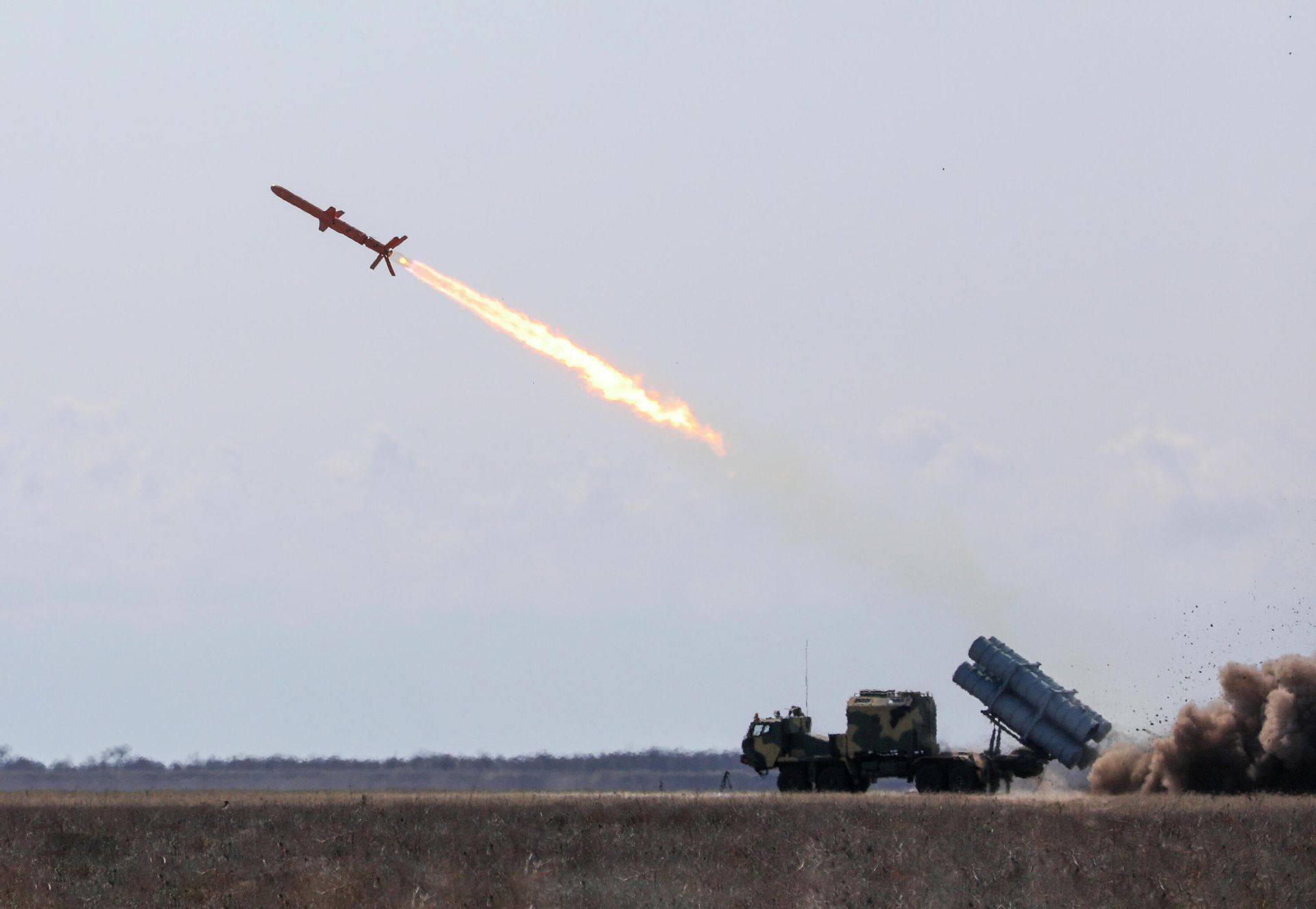 Испытания украинской крылатой ракеты Нептун Испытания украинской крылатой ракеты Нептун - РИА Новости, 1920, 11.09.2020
