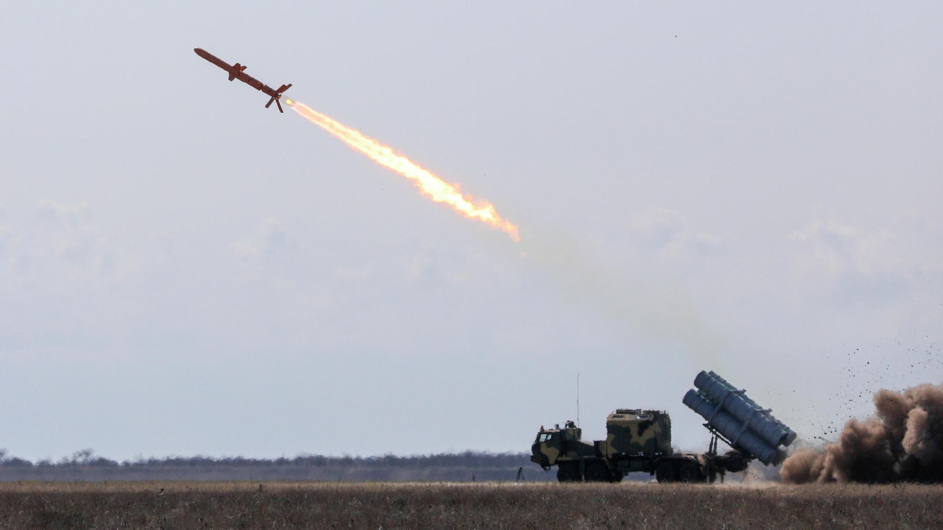 Испытания украинской крылатой ракеты Нептун Испытания украинской крылатой ракеты Нептун - РИА Новости, 1920, 20.07.2021