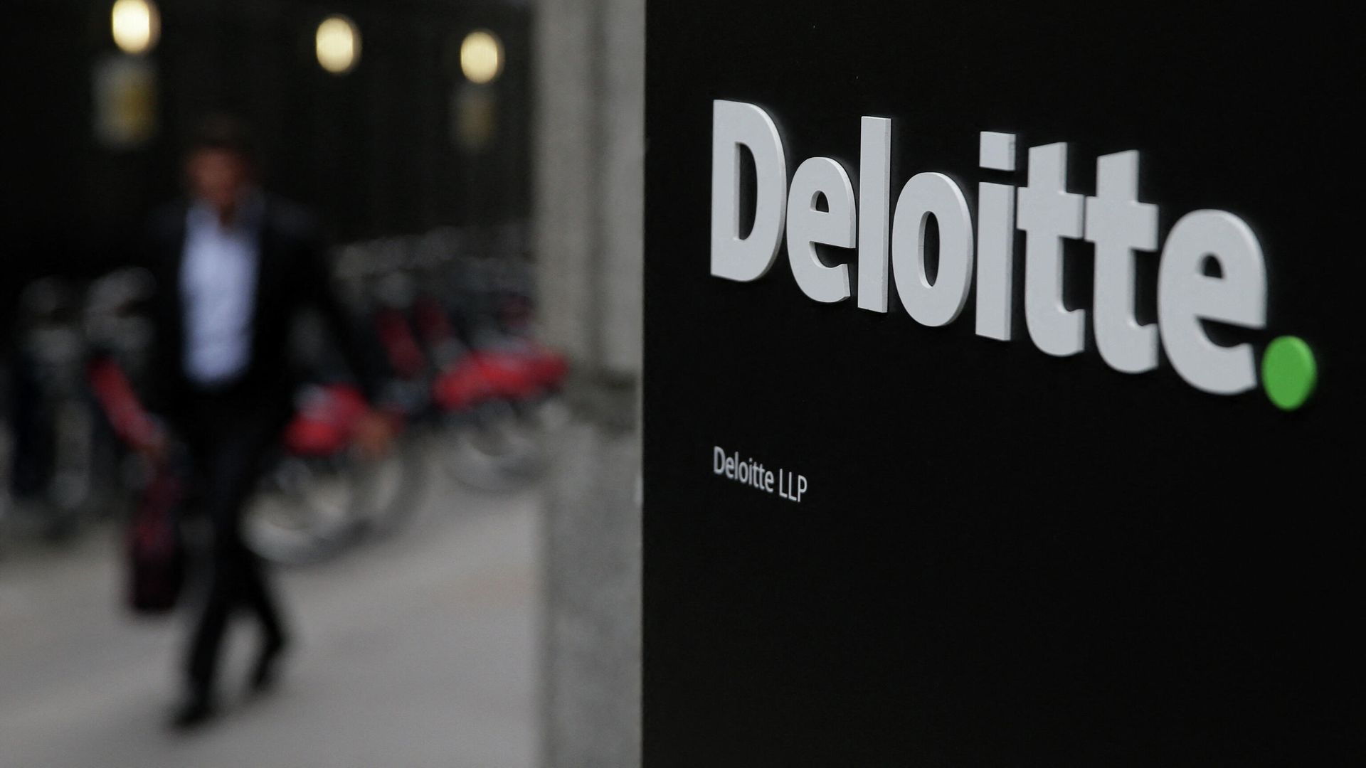 Логотип компании Deloitte Логотип компании Deloitte - РИА Новости, 1920, 07.03.2022