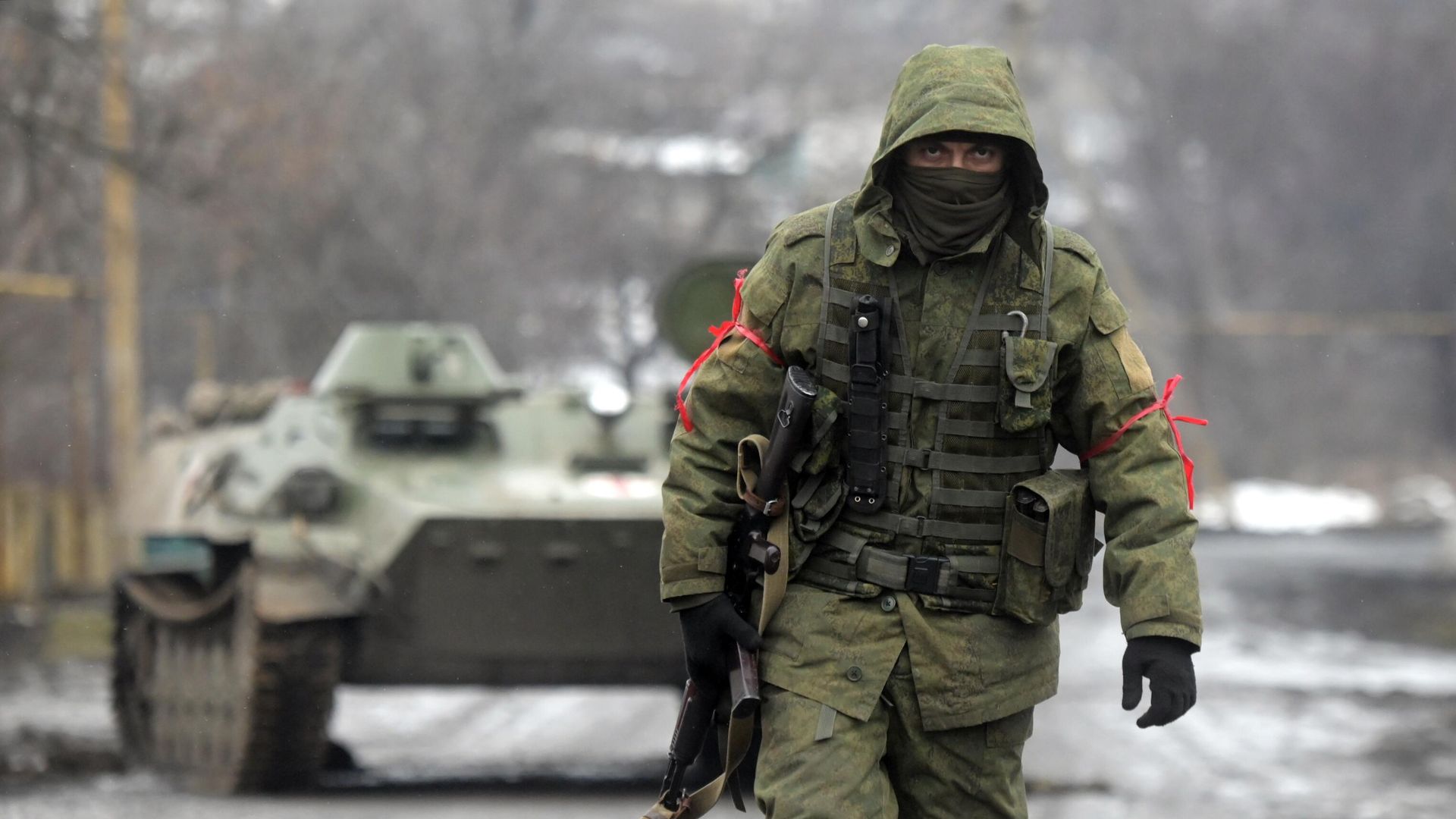 Боец Народной милиции ДНР в селе Рыбинское Боец Народной милиции ДНР в селе Рыбинское - РИА Новости, 1920, 09.03.2022