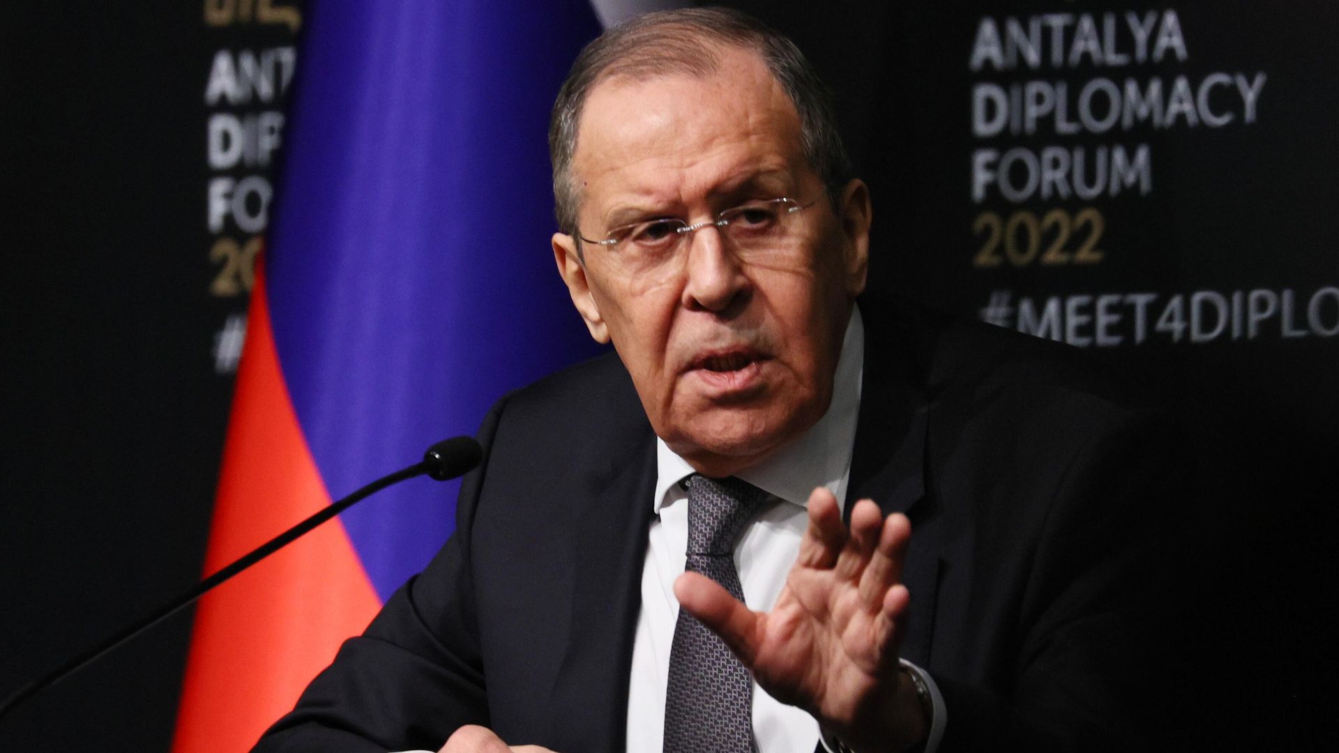 Министр иностранных дел РФ Сергей Лавров на пресс-конференции по итогам встречи с главой МИД Украины Дмитрием Кулебой Министр иностранных дел РФ Сергей Лавров на пресс-конференции по итогам встречи с главой МИД Украины Дмитрием Кулебой - РИА Новости, 1920, 10.03.2022