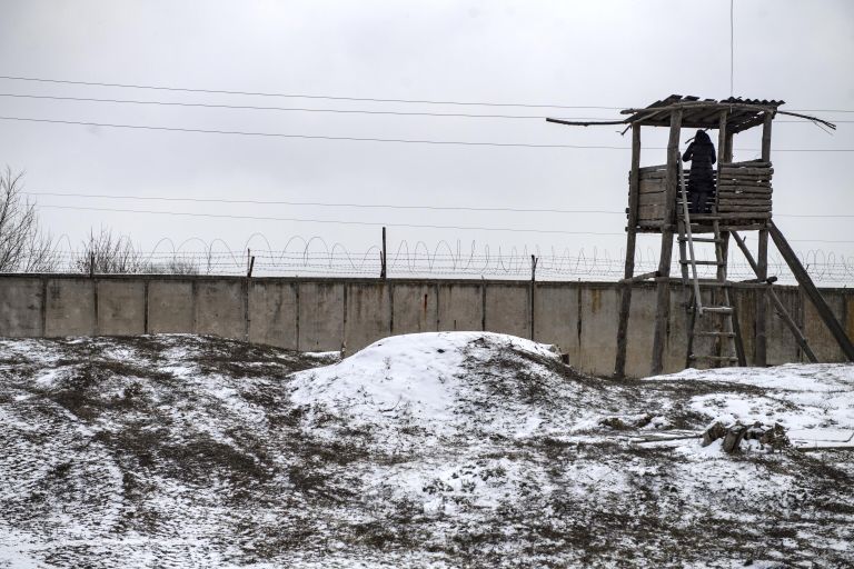 Территория бывшего колбасного завода, в котором была создана нелегальная тюрьма нацбатальона Айдар, в селе Половинкино Старобельского района Луганской народной республики Территория бывшего колбасного завода, в котором была создана нелегальная тюрьма нацбатальона Айдар, в селе Половинкино Старобельского района Луганской народной республики