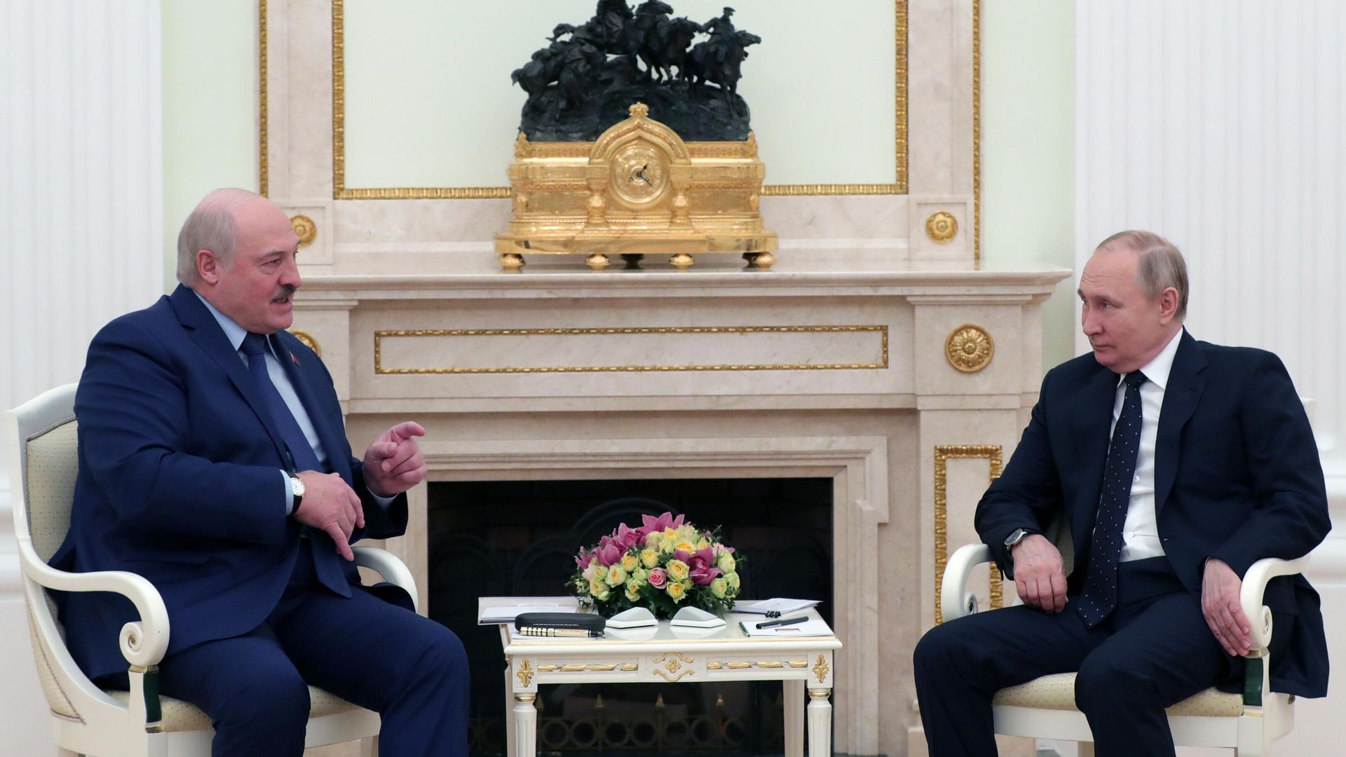 Президент РФ Владимир Путин и президент Белоруссии Александр Лукашенко Президент РФ Владимир Путин и президент Белоруссии Александр Лукашенко - РИА Новости, 1920, 01.04.2022