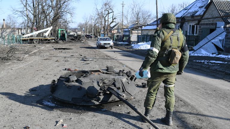 Налаживание мирной жизни в освобожденных населенных пунктах ДНР Налаживание мирной жизни в освобожденных населенных пунктах ДНР