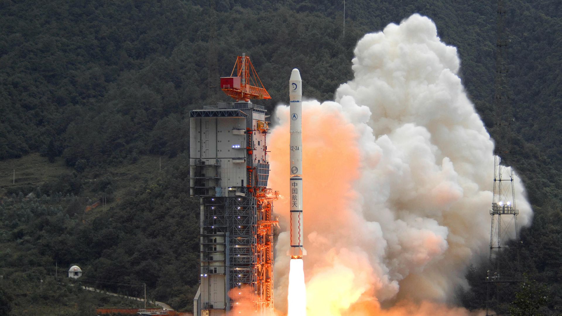 Чанъэ-1, первый в стране лунный орбитальный аппарат, стартует с космодрома Сичан в провинции Сычуань Чанъэ-1, первый в стране лунный орбитальный аппарат, стартует с космодрома Сичан в провинции Сычуань - РИА Новости, 1920, 14.03.2022
