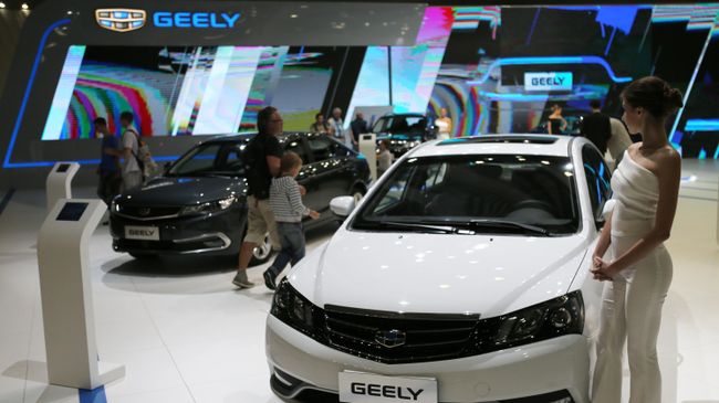 Стенд компании Geely (Китай) на Московском международном автомобильном салоне Стенд компании Geely (Китай) на Московском международном автомобильном салоне