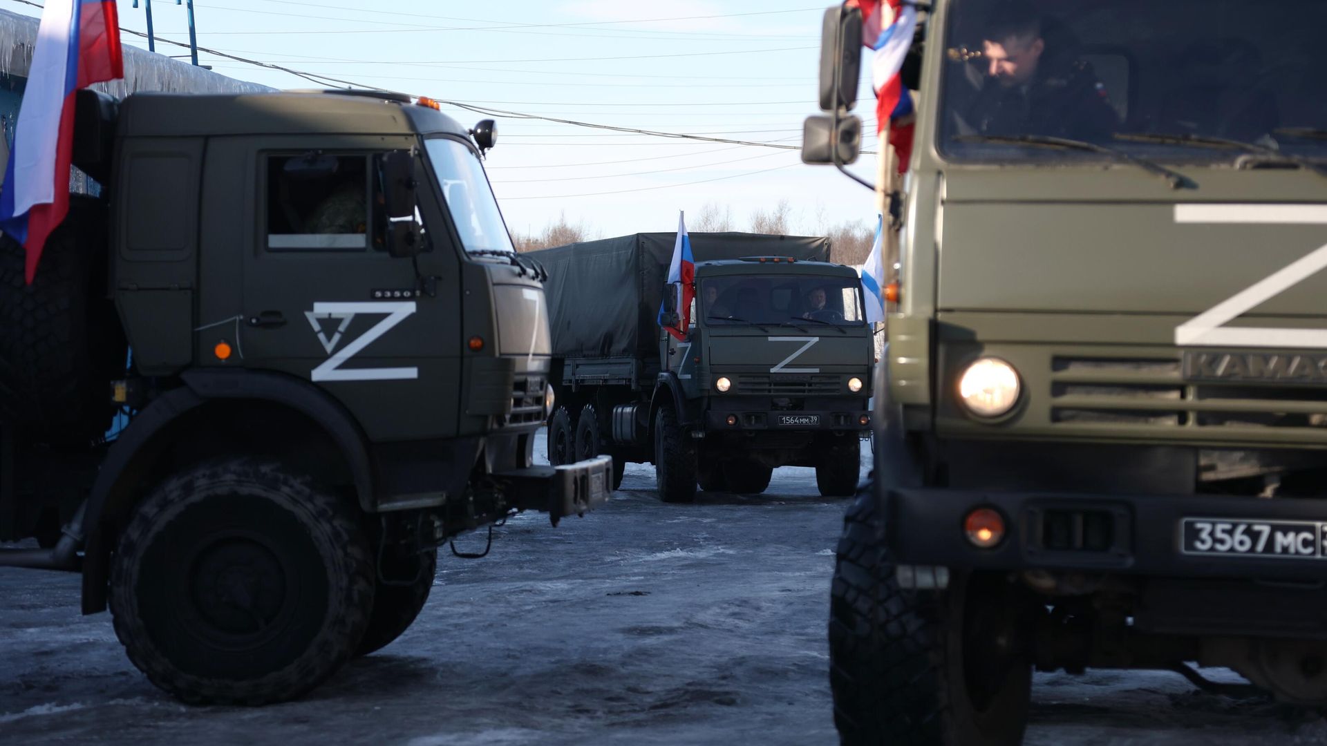 Грузовые автомобили с гуманитарной помощью Грузовые автомобили с гуманитарной помощью - РИА Новости, 1920, 20.02.2023