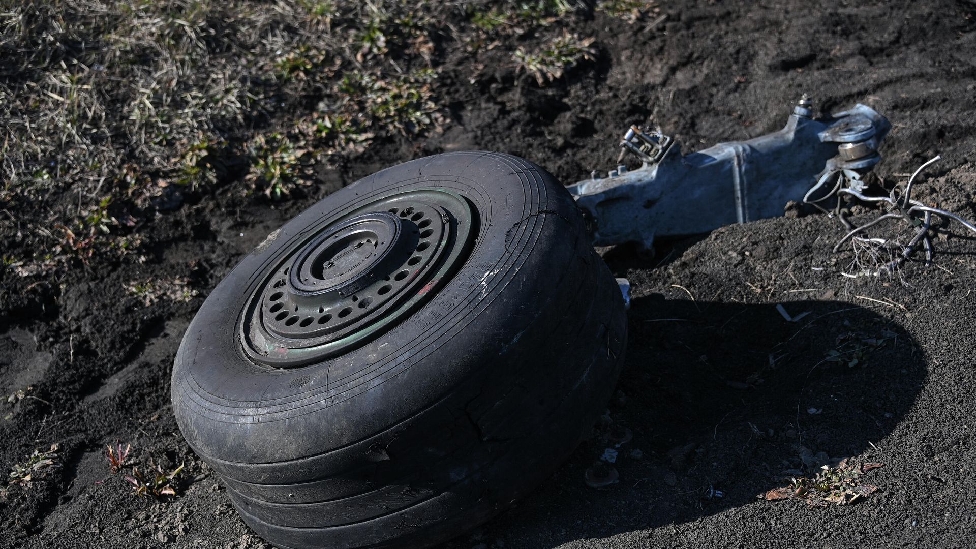 Обломок сбитого украинского штурмовика Су-25 Обломок сбитого украинского штурмовика Су-25 - РИА Новости, 1920, 29.05.2022
