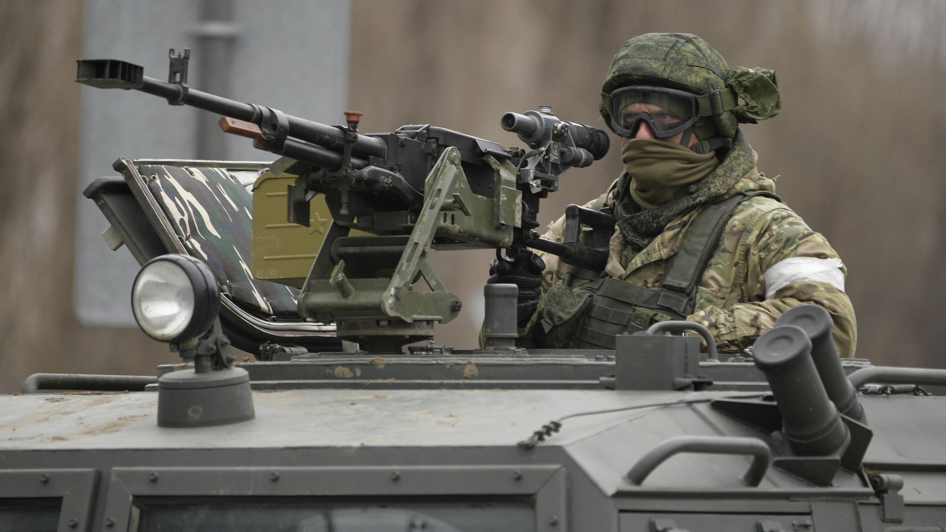 Российский военнослужащий возле границы с Украиной Российский военнослужащий возле границы с Украиной - РИА Новости, 1920, 15.03.2022