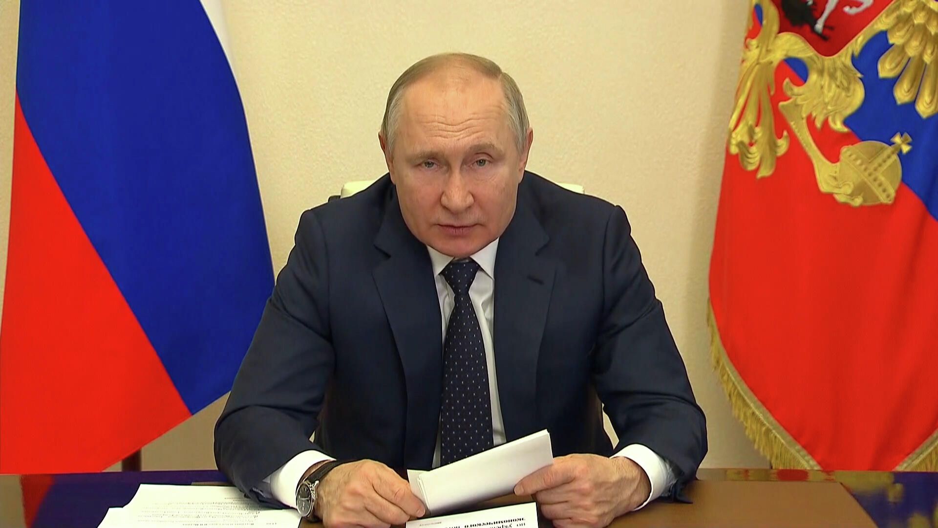 Сейчас есть все условия – Путин о развитии крупного бизнеса в Крыму Сейчас есть все условия – Путин о развитии крупного бизнеса в Крыму - РИА Новости, 1920, 17.03.2022
