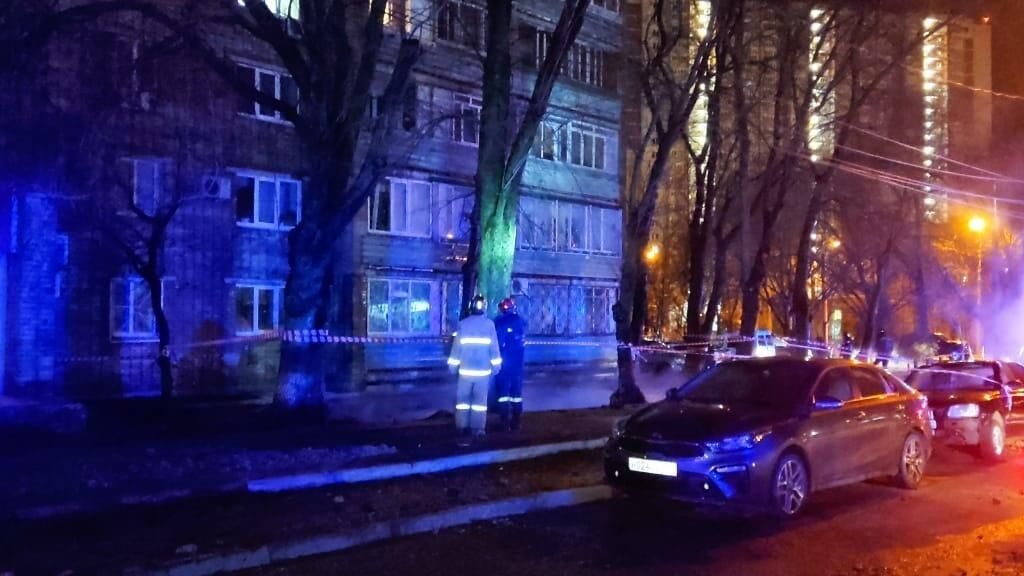 Прорыв теплотрассы произошел в городе Ростове-на-Дону Прорыв теплотрассы произошел в городе Ростове-на-Дону - РИА Новости, 1920, 21.03.2022