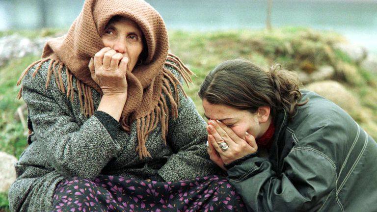 Беженцы из Косово в Черногории. 30 марта 1999 года Беженцы из Косово в Черногории. 30 марта 1999 года