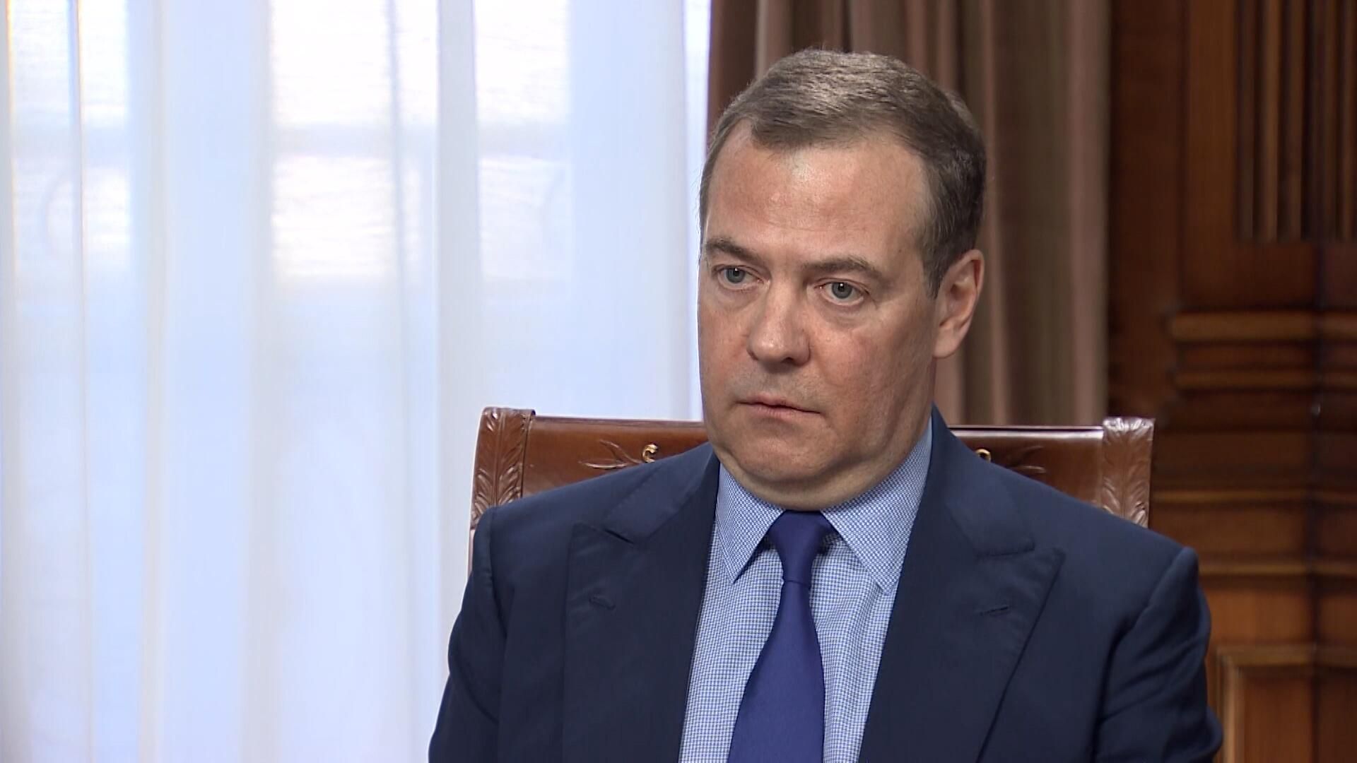 Пусть изыскивают возможности платить – Медведев о поставках газа за рубли Пусть изыскивают возможности платить – Медведев о поставках газа за рубли - РИА Новости, 1920, 25.03.2022