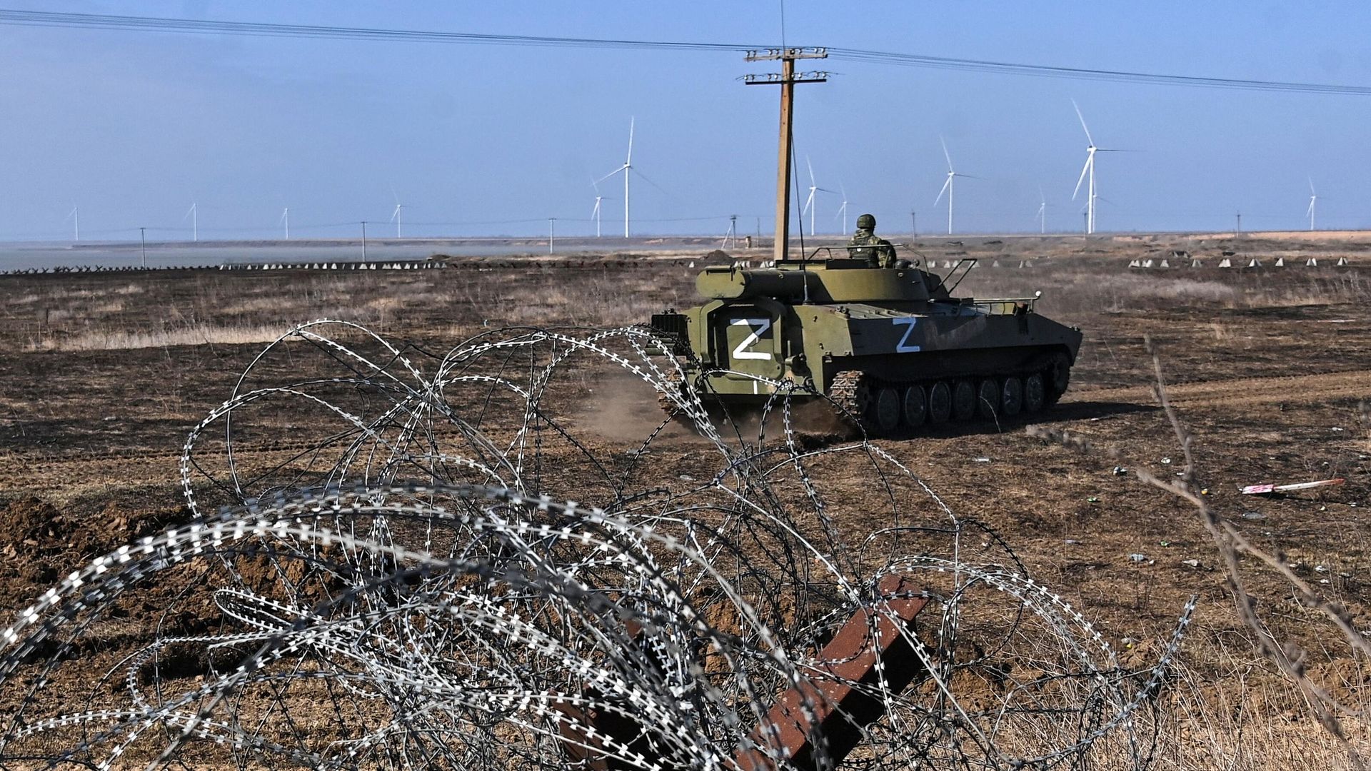 Машина разминирования УР-77 российских войск в Херсонской области Машина разминирования УР-77 российских войск в Херсонской области - РИА Новости, 1920, 31.05.2022