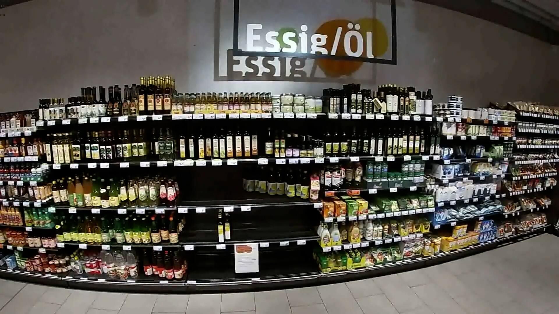 Кадры с полупустыми полками из магазинов в Германии Кадры с полупустыми полками из магазинов в Германии - РИА Новости, 1920, 26.03.2022
